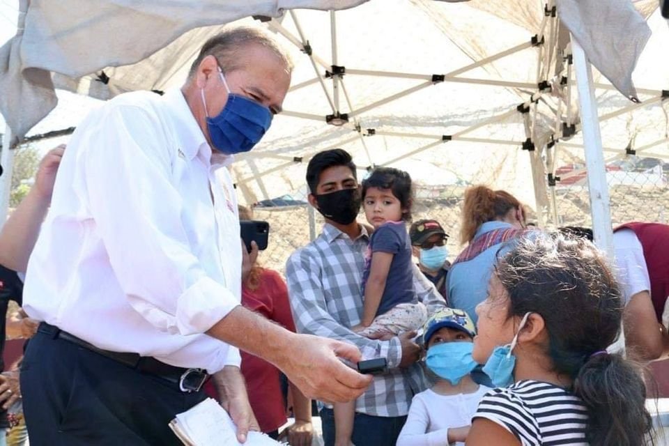 Alcalde de Tijuana hace llamado a la cordura en radio nacional