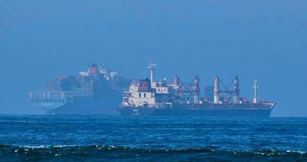 Amenaza ambiental por buque varado en Ensenada