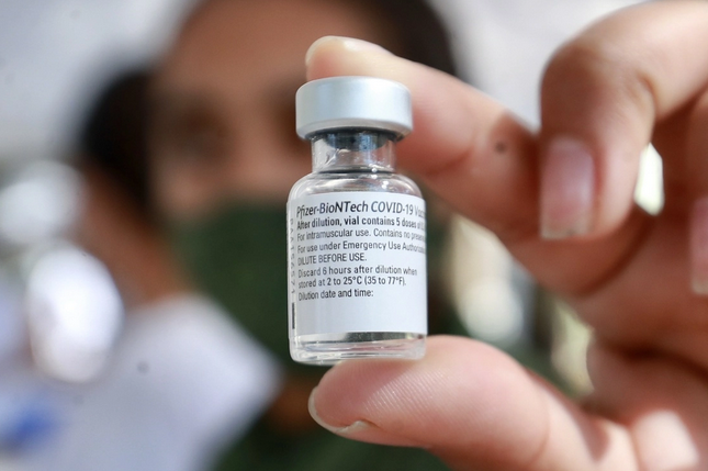 BC podría adquirir más vacunas anticovid en EUA