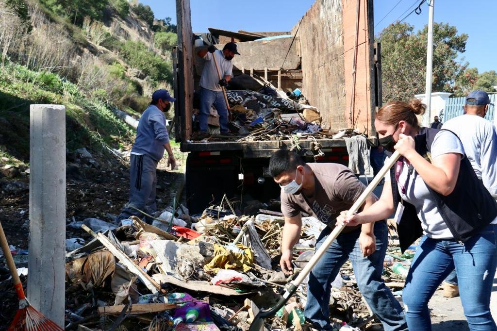 Retiran 10 toneladas de basura en San Antonio de los Buenos
