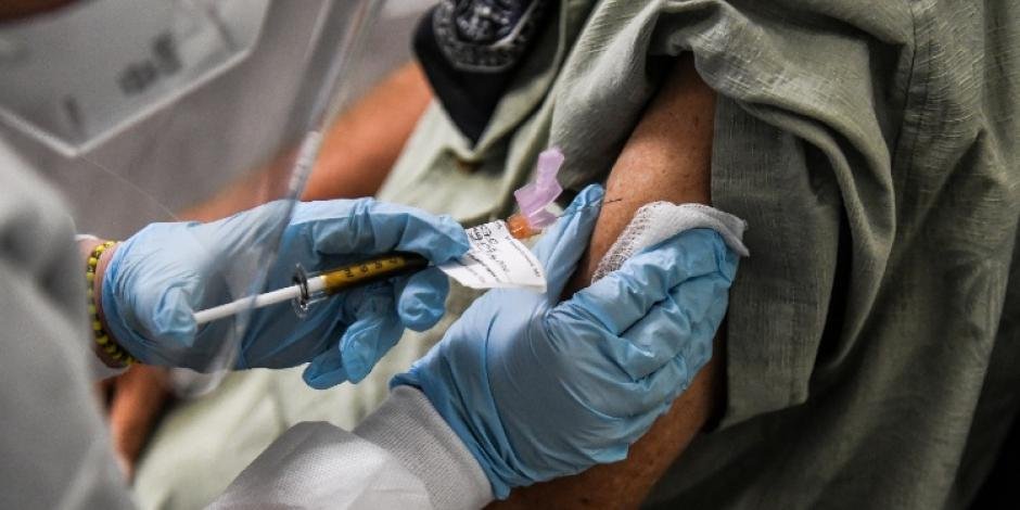 Inicia vacunación masiva en Ensenada