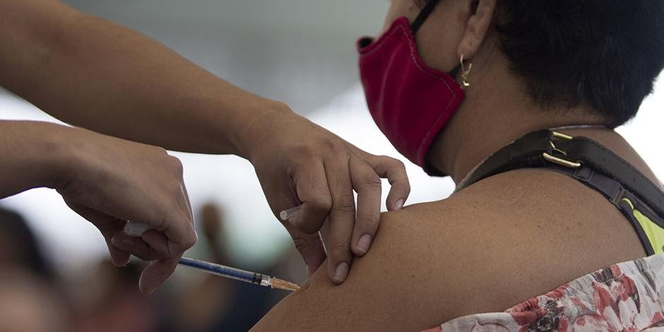 Casi 250 mil adultos mayores vacunados en la entidad