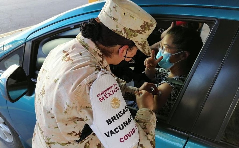 Convierten instalaciones militares en centro de vacunación contra covid-19