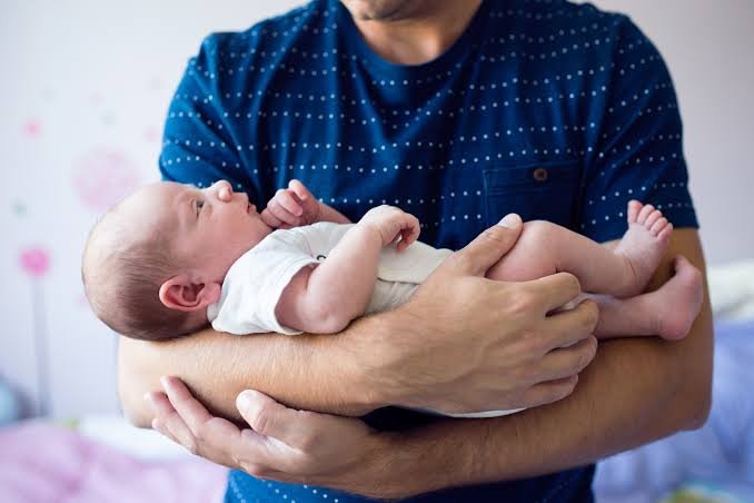 Proponen licencia de paternidad por nacimiento de hijos en Congreso BC