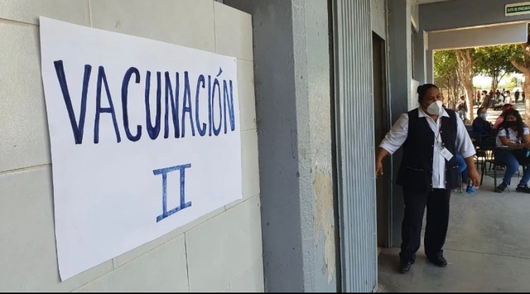 Inicia vacunación contra Covid a jóvenes de 13 años