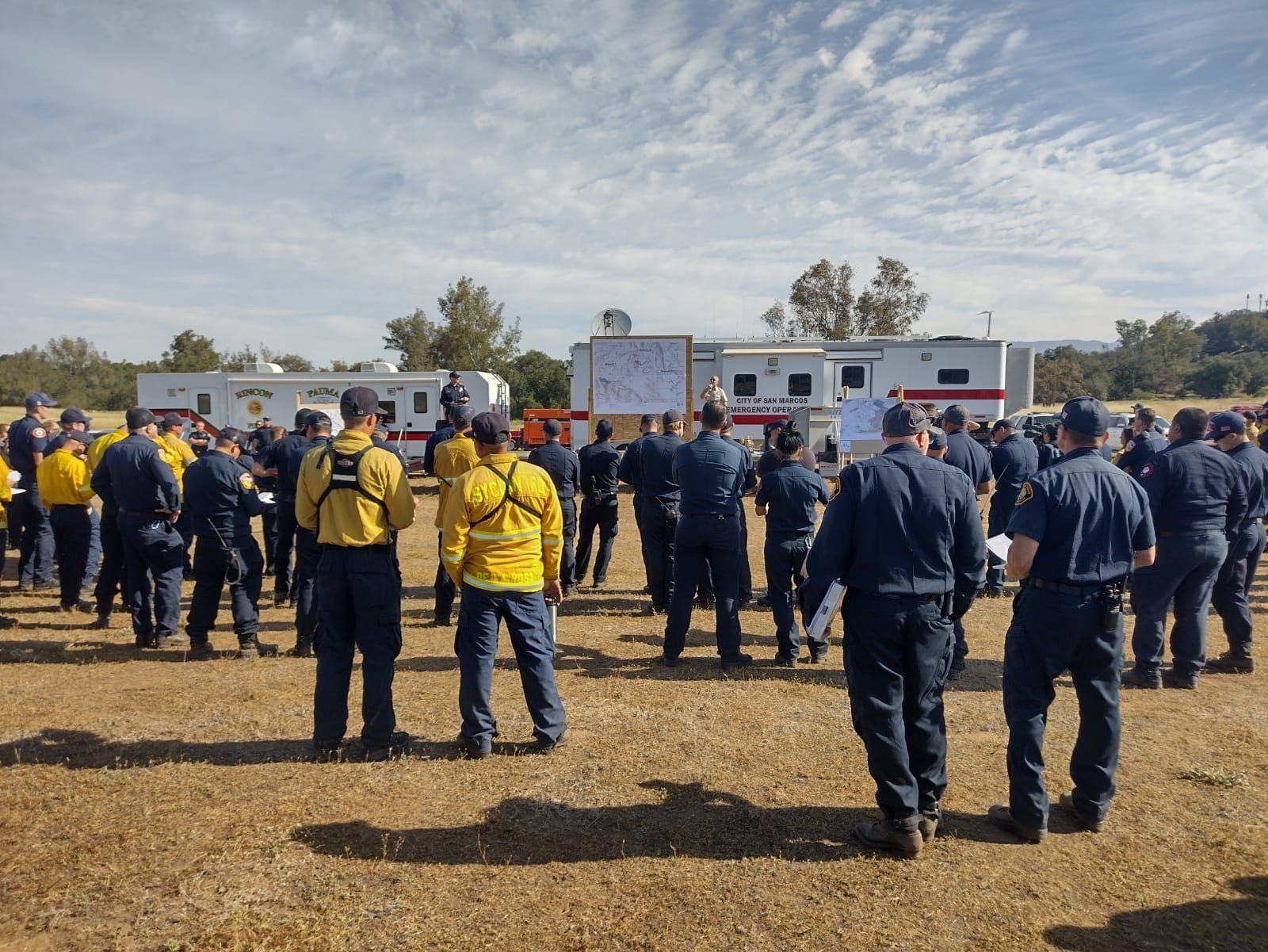 Bomberos y Protección Civil de Tijuana se capacitan en incendios forestales en San Diego