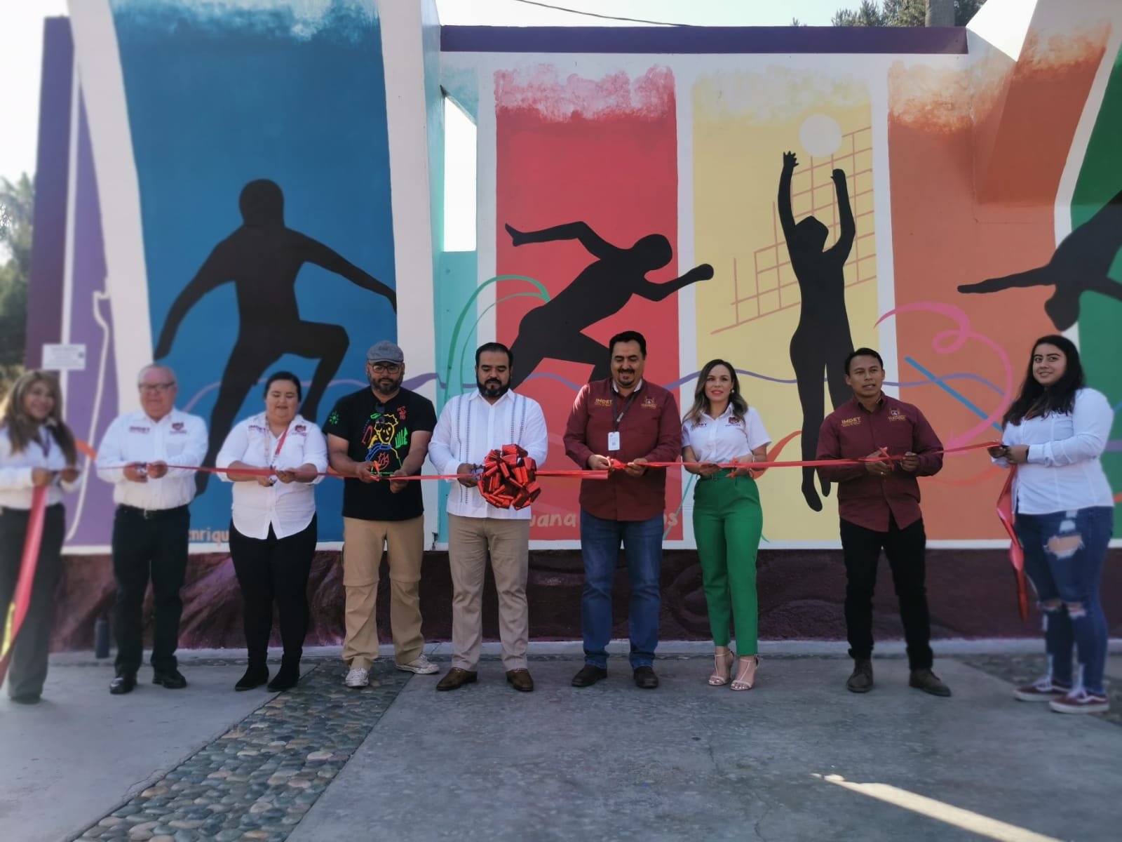 Nuevo mural deportivo honra a atletas tijuanenses