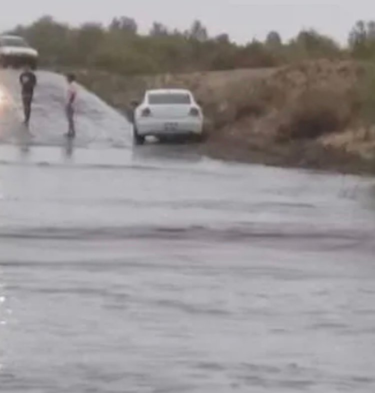 Cierran carretera a Ojos Negros por condición meteorológica