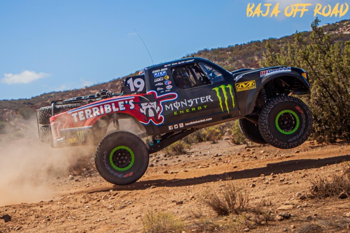 Inicia la Baja 400 en Ensenada