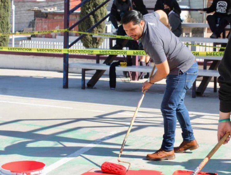 REHABILITA AYUNTAMIENTO 60 CANCHAS DEPORTIVAS EN TIJUANA