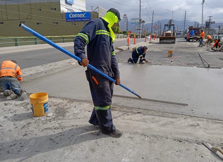 TERMINA AYUNTAMIENTO TRABAJO DE REPARACIÓN EN PUENTE DE BULEVAR CUCAPAH