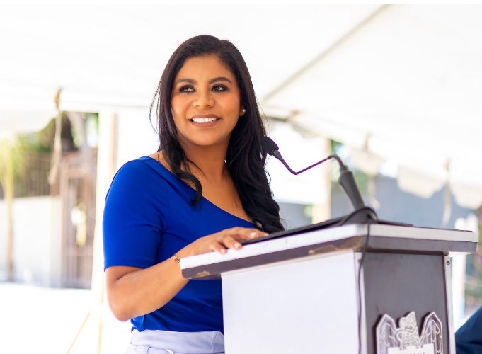 DESTACA MITOFSKY A LA ALCALDESA MONTSERRAT CABALLERO POR AUMENTO DE APROBACIÓN DE AGOSTO A OCTUBRE