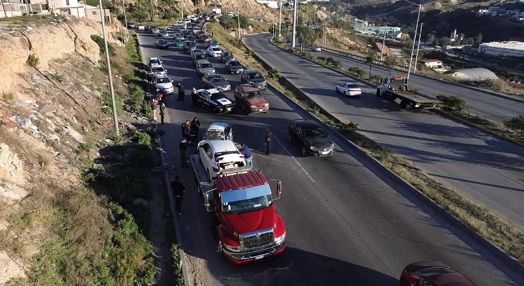 Accidente genera tráfico en el libramiento sur