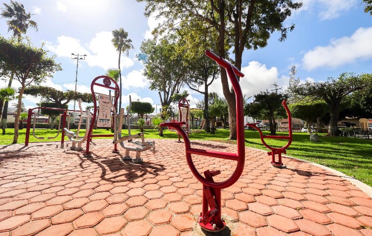 REHABILITA AYUNTAMIENTO DE TIJUANA PARQUE PÚBLICO INDEPENDENCIA