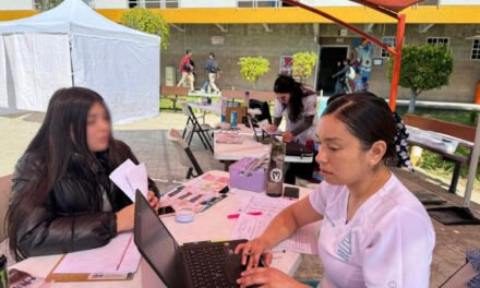 BRINDAN PSICÓLOGOS ASESORÍA A JOVENES DE CECYTE