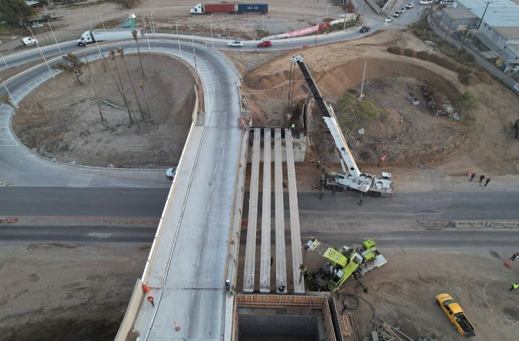 RESTABLECEN LA CIRCULACIÓN EN LA AUTOPISTA TIJUANA-ENSENADA LUEGO DE OBRAS EN NUEVO PUENTE DEL SAUZAL