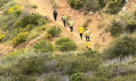 BOMBEROS TIJUANA COORDINA RESCATE DE CIUDADANO EXTRAVIADO