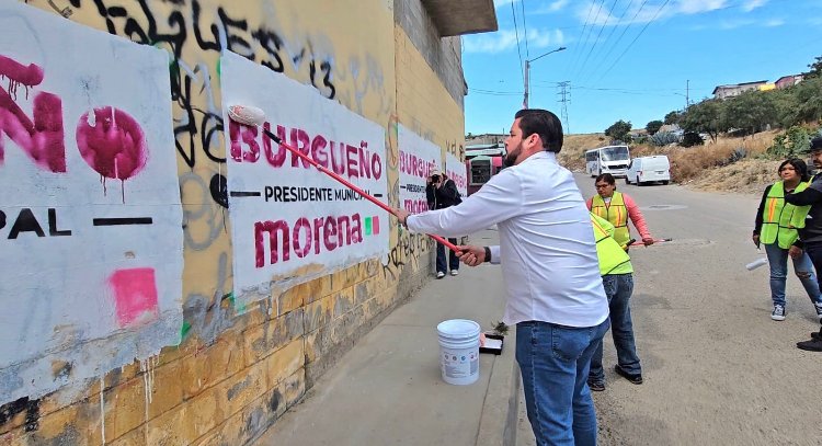 ISMAEL BURGUEÑO ACUDE A COLONIA EL NIÑO PARA INICIAR EL RETIRO DE PROPAGANDA