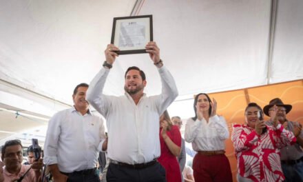 ISMAEL BURGUEÑO RECIBIÓ CONSTANCIA COMO ALCALDE ELECTO DE TIJUANA