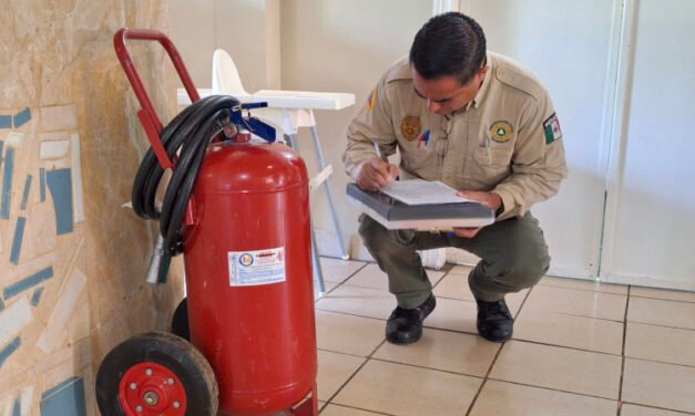 PERSONAL DE PROTECCIÓN CIVIL SE ACTUALIZA EN MEDIDAS DE INSPECCIÓN A SISTEMAS CONTRA INCENDIOS