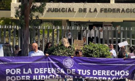 SE MANIFIESTAN TRABAJADORES EN CONTRA DE LA REFORMA AL PODER JUDICIAL DE LA FEDERACIÓN