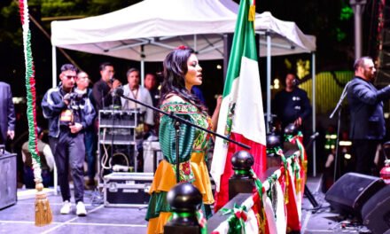 DA ALCALDESA MONTSERRAT CABALLERO GRITO DE INDEPENDENCIA ANTE MÁS DE 50 MIL TIJUANENSES