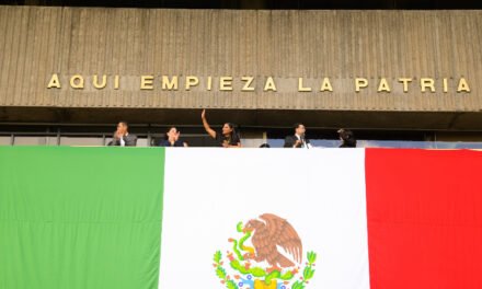 ALCALDESA ENCABEZA CEREMONIA CONMEMORATIVA POR EL 214 ANIVERSARIO DE LA INDEPENDENCIA DE MÉXICO