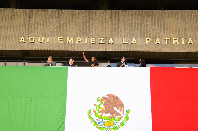 ALCALDESA ENCABEZA CEREMONIA CONMEMORATIVA POR EL 214 ANIVERSARIO DE LA INDEPENDENCIA DE MÉXICO