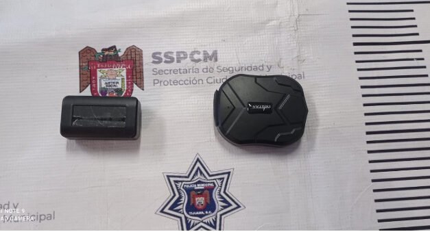 POLICÍA MUNICIPAL AUXILIA A MUJER, VÍCTIMA DE «MULA CIEGA»