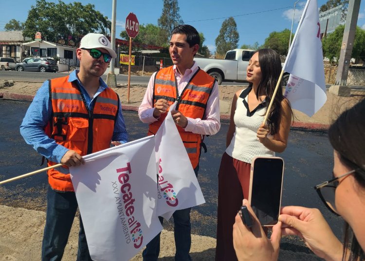 ARRANCA ROMÁN COTA PROGRAMA EMERGENTE DE BACHEO EN TECATE