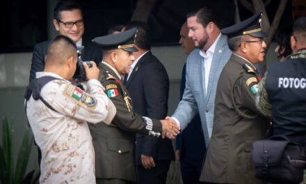 FELICITA ALCALDE AL GENERAL JAVIER JUVENCIO HERNÁNDEZ POR SU NOMBRAMIENTO COMO COMANDANTE