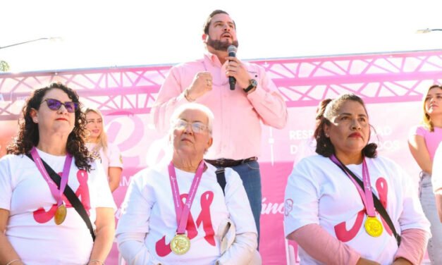 REALIZAN JORNADA ROSA EN EL DÍA INTERNACIONAL DE LA LUCHA CONTRA EL CÁNCER DE MAMA