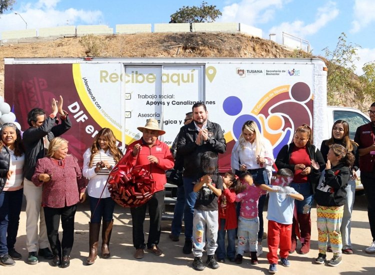 LLEVA XXV AYUNTAMIENTO DE TIJUANA MACRO JORNADA DE BIENESTAR A PRADERAS DE LA MESA