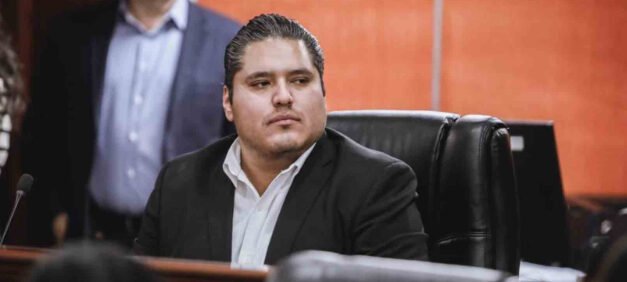 Bryan Castillo toma protesta como diputado estatal