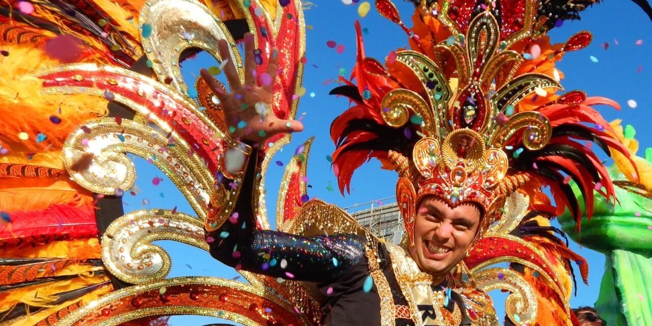 TODO LISTO PARA EL GRAN CARNAVAL DE ENSENADA 2025