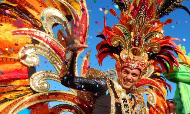 TODO LISTO PARA EL GRAN CARNAVAL DE ENSENADA 2025