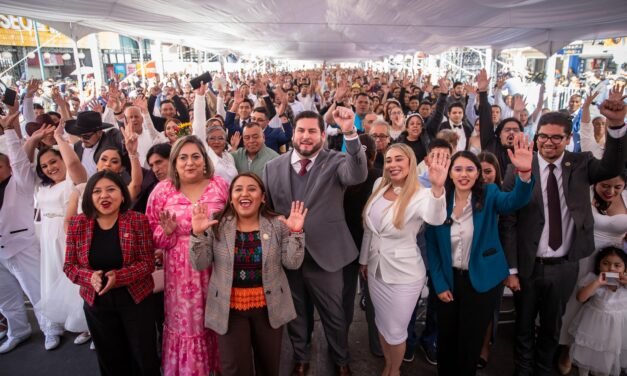 Celebran unión civil de mil 920 parejas en Matrimonios Colectivos 2025