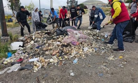 Recolecta Gobierno de Tijuana 14 toneladas de basura en el bulevar Las Torres