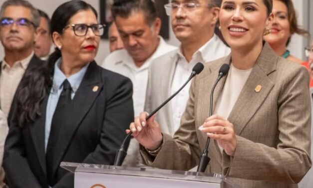 MARINA DEL PILAR RESPONDE A CANCELACIÓN DE SU VIS