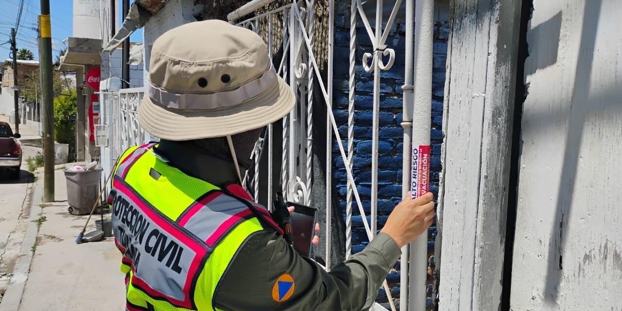 Notifica Protección Civil a 19 viviendas de la colonia Sánchez Taboada por inestabilidad de talud