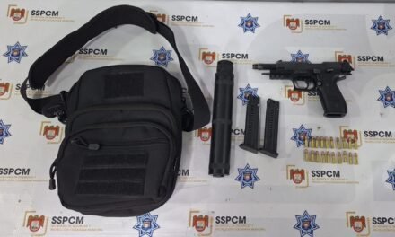 Detiene Policía Municipal a persona con arma de fuego y otros artefactos