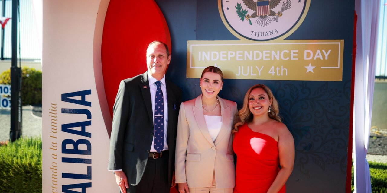 ASISTE GOBERNADORA MARINA DEL PILAR A 249 ANIVERSARIO DE LA INDEPENDENCIA DE ESTADOS UNIDOS