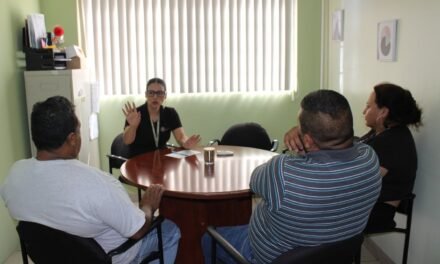 BUSCAR AYUDA PROFESIONAL FORTALECE LA SALUD MENTAL Y EL BIENESTAR DE LA POBLACIÓN