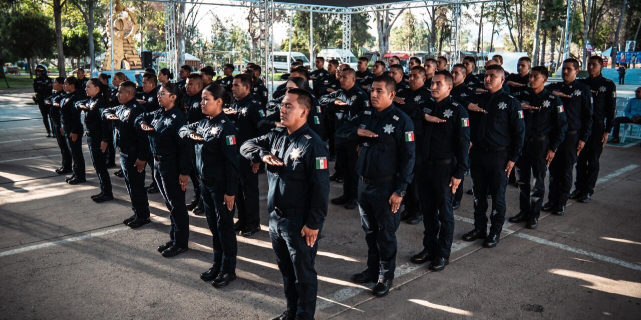 Toman protesta 53 nuevos elementos que se integran a la Policía Municipal de Tijuana