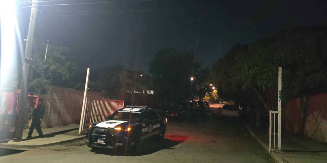 Realiza Policía Municipal operativo en Playas de Tijuana, en apoyo a la FGE tras incidente en sus instalaciones