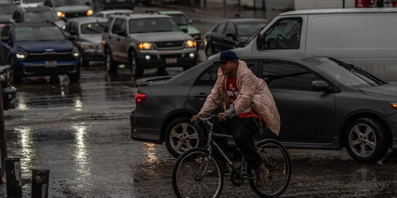 Tijuana despide el año con lluvia