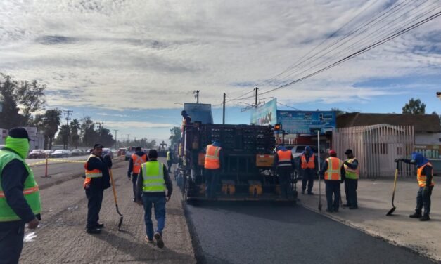 REALIZAN SIDURT Y AYUNTAMIENTO DE MEXICALI REHABILITACIÓN DE CALLE