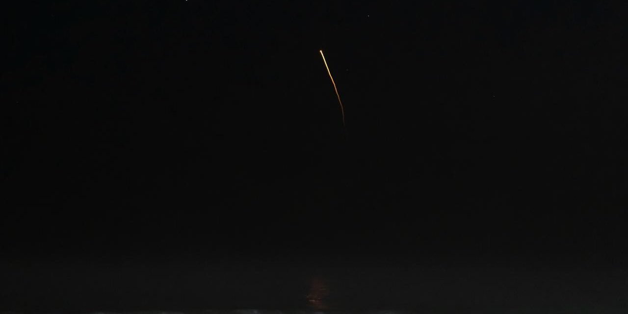 Así se vio el regreso de la cápsula de SpaceX desde Playas de Tijuana