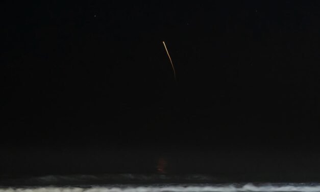 Así se vio el regreso de la cápsula de SpaceX desde Playas de Tijuana