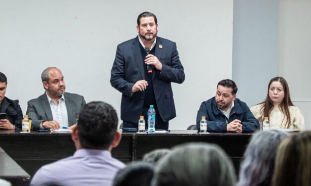 Atiende Ismael Burgueño a representantes de agrupaciones de policías municipales